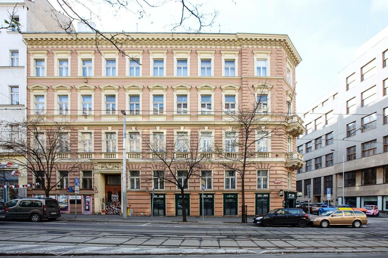 5Br 2Bath Family Apt 5Mins To Wenceslas Square براغ المظهر الخارجي الصورة